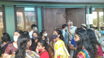 Delhi restaurant under fire