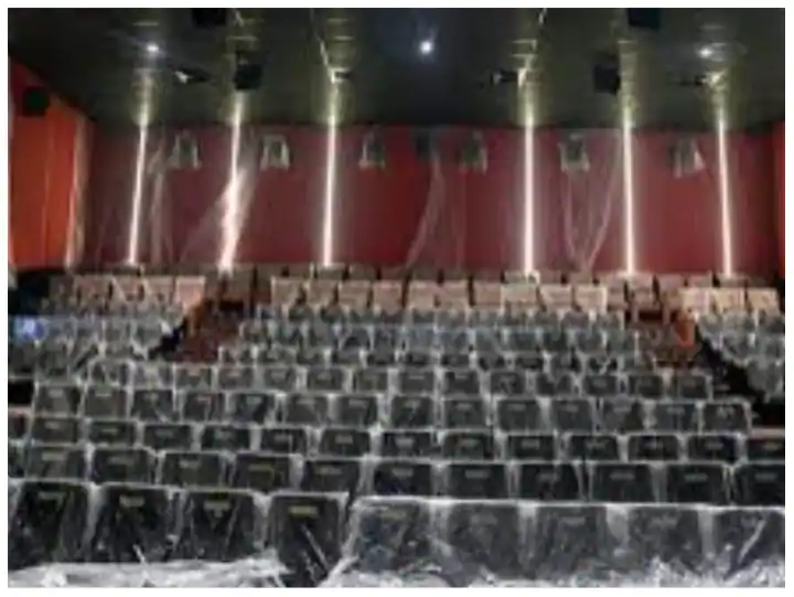 After three decades, the 'veil of fear' will be removed from the valley, today Kashmir's first multiplex will be inaugurated