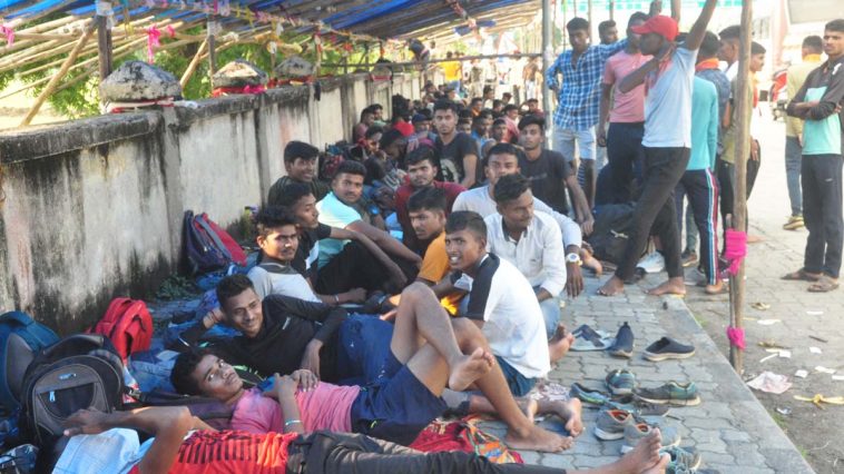 Agniver |  The 'Agni Pariksha' of the heroes started, 1,700 youths arrived on the first day.  Navabharat
