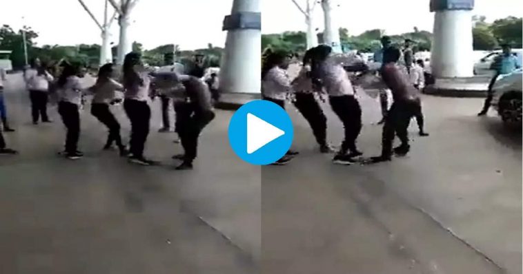 Airport Tarunikadoon Tarunala De Danadan, Kapde Fadale, Video Pahun Anekancha Santap