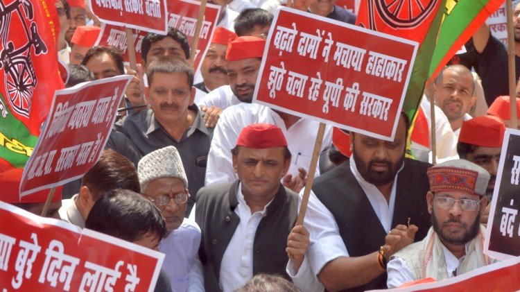 Angry with each other: SP on the road, RLD in the house, both of them took different paths even after the alliance