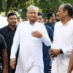 अशोक गहलोत और शशि थरूर कांग्रेस के अध्यक्ष पद की रेस में शामिल! 10 बातें