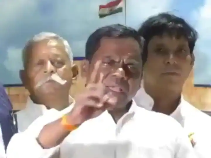 Congress MLA Panchilal Meda wept bitterly outside the assembly, made these allegations against BJP MLA