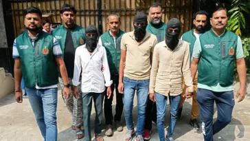 दिल्‍ली पुलिस ने ATM काटकर रुपये लूटने वाले अंतरराज्‍यीय गिरोह का किया पर्दाफाश, तीन गिरफ्तार