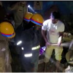 Deoria Collapses |  Traumatic accident in Deoria, UP, two-storey building collapses, so many people including a 2-year-old girl died.  Navabharat
