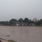 Dhulia News |  People are facing problems due to heavy rains, requested to drain water from the Municipal Corporation.  Navabharat