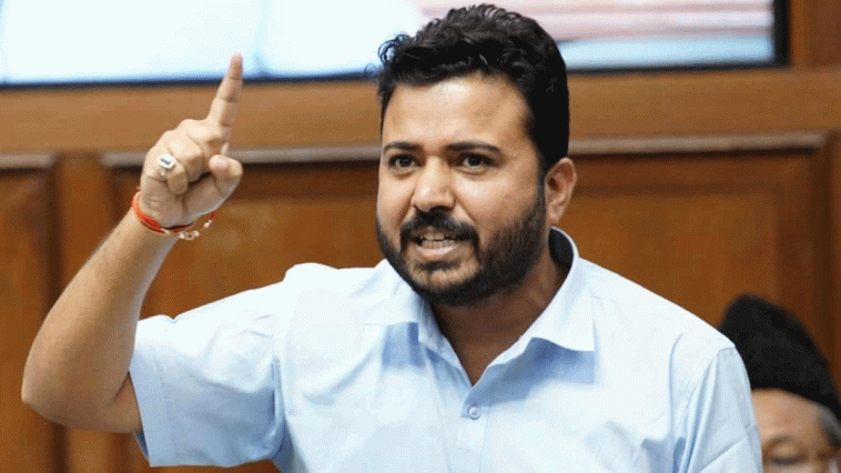 ED Summons |  Manish Sisodia made a big claim, ED sent summons to AAP leader Durgesh Pathak.  Navabharat