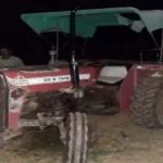 Finance tractor ghetla, tyach tractor basoon vasuli agent pregnantla chirdal...