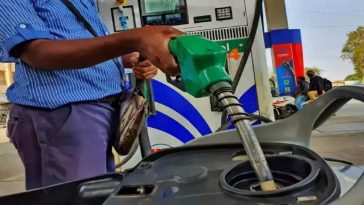 Good news!  Petrol Rate 12 Rupees Reduction Honyachi Potential, Get Fresh Rate Today