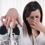 Life hacks : जूते की बदबू से हो गई हैं परेशान तो इन घरेलू उपायों का करें इस्तेामल, यहां जानिए तरीका
