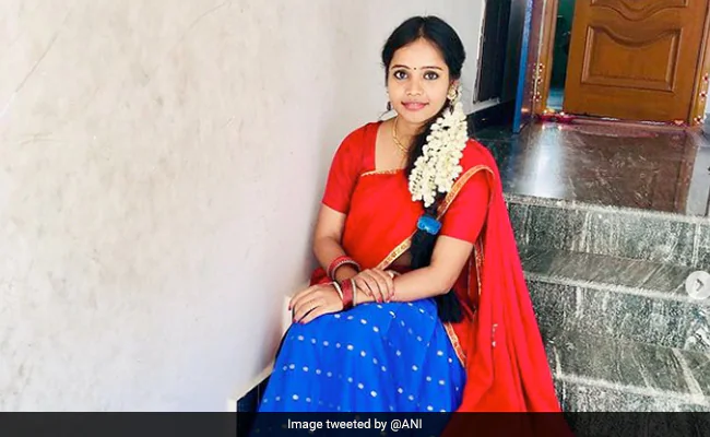 तमिल एक्ट्रेस दीपा उर्फ पॉलीन जेसिका चेन्नई में अपने फ्लैट में मृत मिलीं