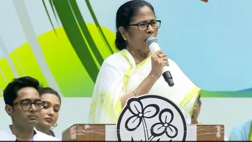 "The game of hide and seek won't work": Congress 'war' on Mamata Banerjee for 'praising' PM Modi