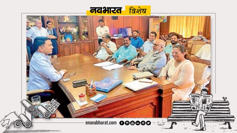 Today's special news  Big split again in Goa Congress, 8 out of 11 MLAs are involved in CHC.  Navabharat
