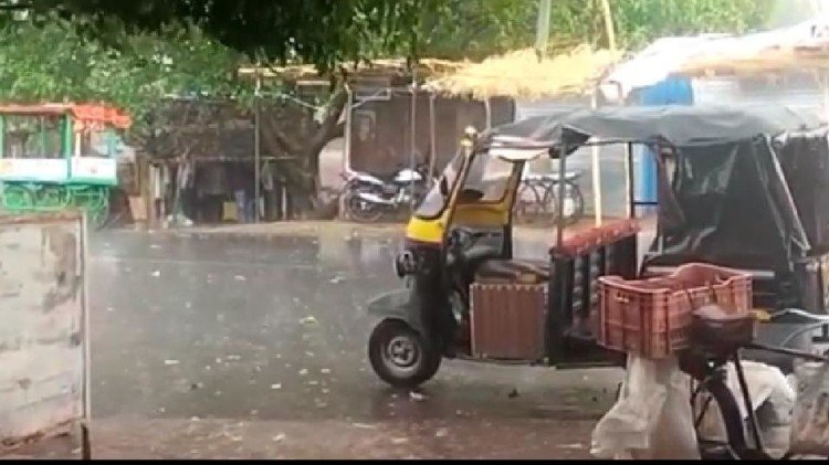 UP Weather: After eight years so much rain in one day, 23 died in the state due to torrential rain