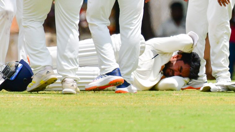 Venkatesh Iyer Injured |  Venkatesh Iyer became the victim of the accident, the ball hit the neck, ambulance had to be called on the field.  Navabharat