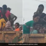 ट्रैक्टर पर डांस करते हुए जा रही थीं महिलाएं, अचानक कैमरे पर पड़ी नज़र, किया कुछ ऐसा, लोग बोले- दीदी शरमा गई का...
